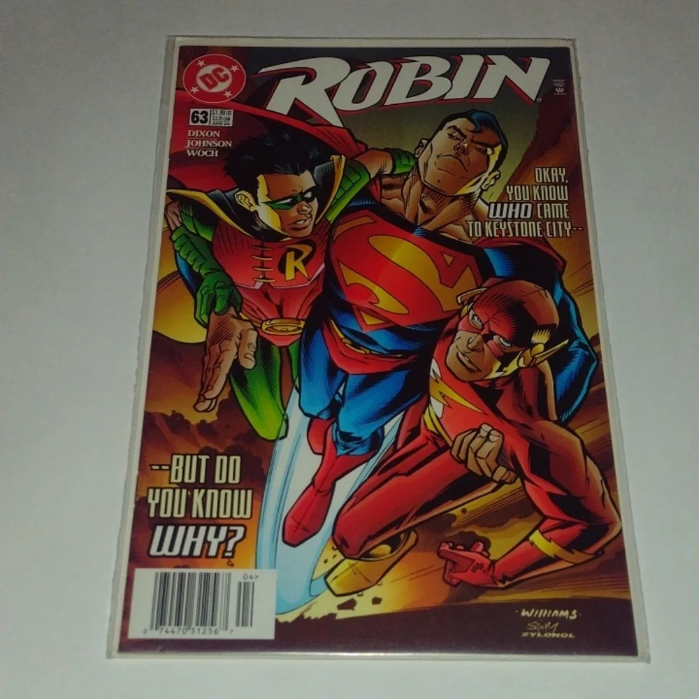 DC COMICS - Picture 2 of 3